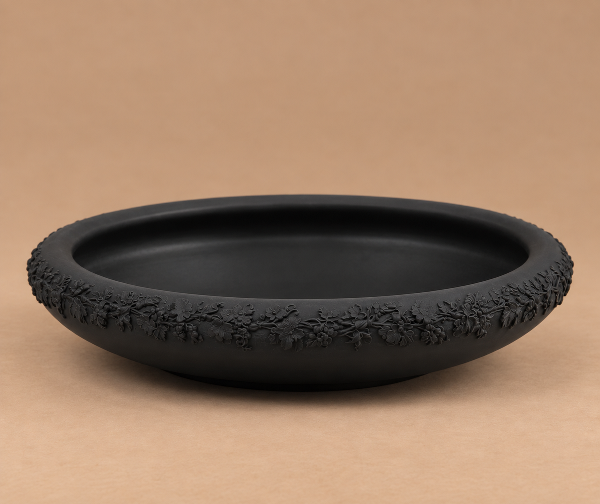 Vintage Wedgwood Black Basalt Grape-Pattern Gardenia Bowl, England, 20th Century